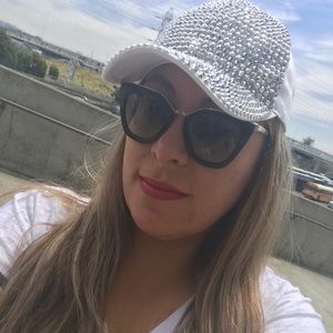 Meet your Posher, Marisol